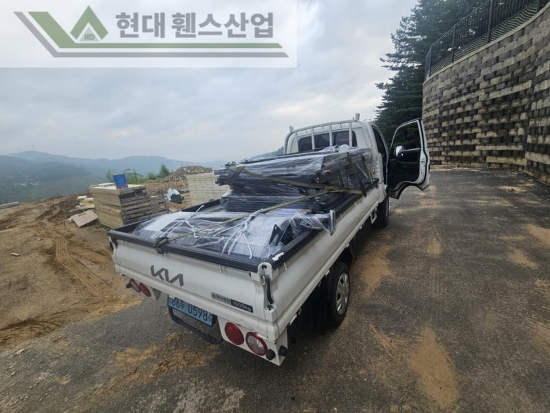 가평휀스 펜스 울타리 - 가평군 전원주택단지에 베이직 A형휀스를 설치한 현장을 소개합니다. 가평휀스 펜스 울타리 - 가평군 전원주택단지에 베이직 A형휀스를 설치한 현장을 소개합니다.