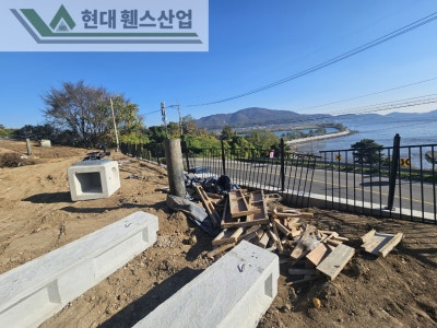 제부도휀스 펜스 울타리 - 제부도에 위치한 전원주택단지 예정지에 경계용 베이직 A형휀스를 시공한 현장을 소개합니다.