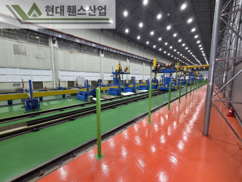 천안휀스 펜스 울타리 - 천안시 풍세면에 위치한 철강 공장 내부에 안전난간용 메쉬휀스를 시공한 현장을 소개합니다.