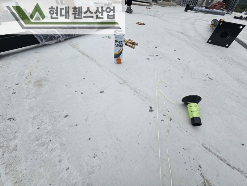 양평휀스 펜스 울타리 - 양평군 서종면에 위치한 신축 전원주택 경계에 베이직A형휀스와 메쉬휀스를 시공한 현장을 소개합니다. 양평휀스 펜스 울타리 - 양평군 서종면에 위치한 신축 전원주택 경계에 베이직A형휀스와 메쉬휀스를 시공한 현장을 소개합니다.