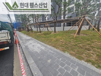 남양주 휀스 펜스 울타리 - 남양주시 진전읍에 위치한 신축 아파트 단지 경계에 베이직 A형휀스를 시공한 현장을 소개합니다.