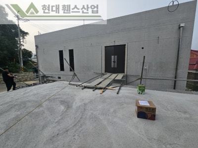 평택휀스 펜스 울타리 - 평택시 유천동에 위치한 신축 교회 건물에 베이직 휀스를 설치한 현장을 소개합니다. 평택휀스 펜스 울타리 - 평택시 유천동에 위치한 신축 교회 건물에 베이직 휀스를 설치한 현장을 소개합니다.