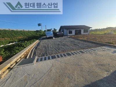 천안휀스 펜스 울타리 - 천안시 성환읍에 위치한 전원 주택에 경계용 메쉬휀스를 시공한 현장을 소개합니다. 천안휀스 펜스 울타리 - 천안시 성환읍에 위치한 전원 주택에 경계용 메쉬휀스를 시공한 현장을 소개합니다.