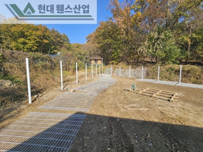 이천휀스 펜스 울타리 - 이천시 부발읍에 위치한 유기견보호소 경계에 메쉬휀스를 시공한 현장을 소개합니다.