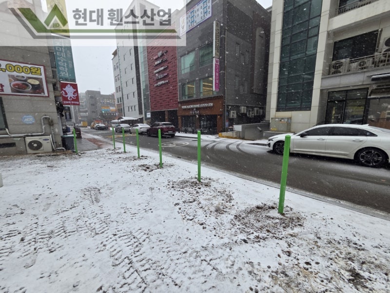 고양휀스 펜스 울타리 - 고양시에 위치한 임시 주차장 부지에 경계용 메쉬휀스를 시공한 현장을 소개합니다.
