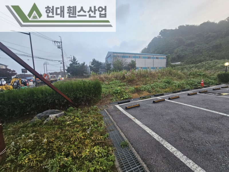 천안휀스 펜스 울타리 - 천안시 성성동에 위치한 빈 공터에 경계용 메쉬휀스를 시공한 현장을 소개합니다. 천안휀스 펜스 울타리 - 천안시 성성동에 위치한 빈 공터에 경계용 메쉬휀스를 시공한 현장을 소개합니다.