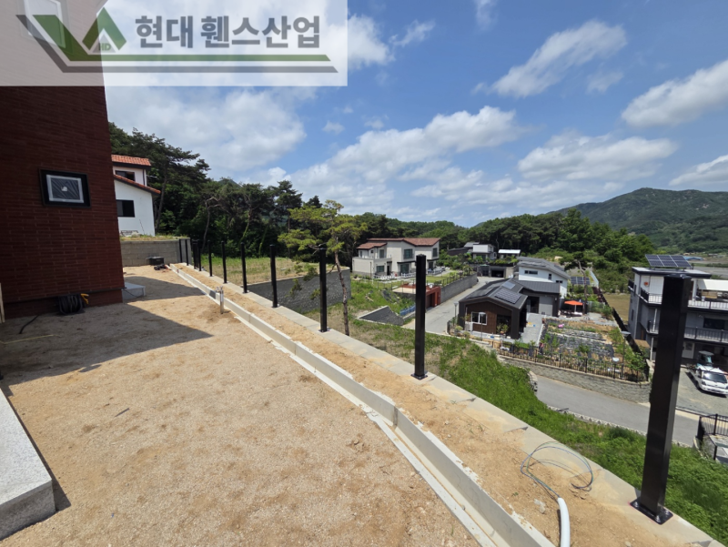 평택휀스 펜스 울타리 - 추락방지 기능과 시각적 아름다움을 모두 가진 베이직A형휀스!!