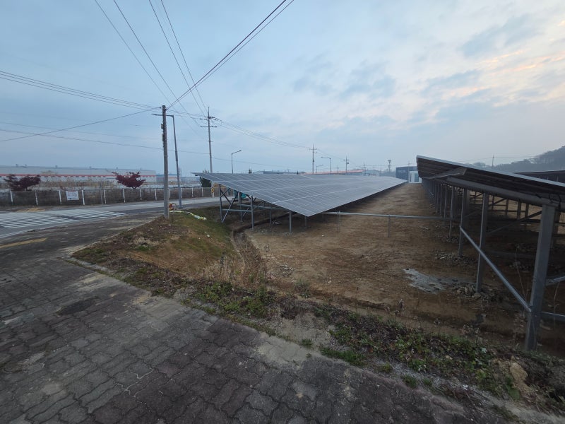충북 보은 휀스 6000평부지에 태양광설치공간 펜스 설치 충북 보은 휀스 6000평부지에 태양광설치공간 펜스 설치