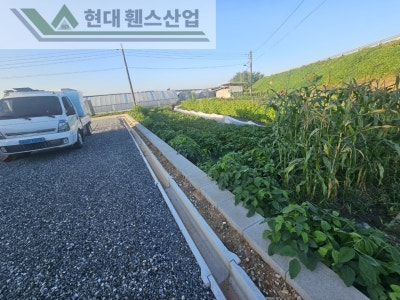 천안휀스 펜스 울타리 - 천안시 성환읍에 위치한 전원 주택에 경계용 메쉬휀스를 시공한 현장을 소개합니다. 천안휀스 펜스 울타리 - 천안시 성환읍에 위치한 전원 주택에 경계용 메쉬휀스를 시공한 현장을 소개합니다.