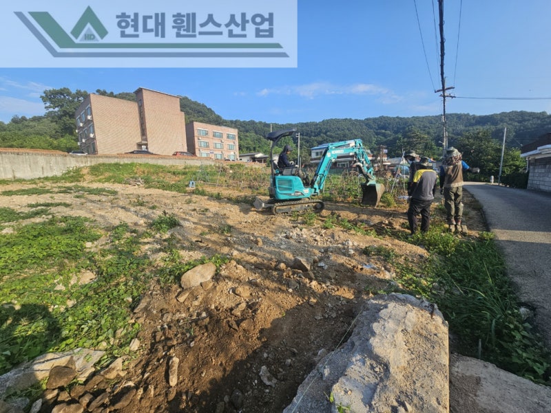 아산휀스 펜스 울타리 - 아산시 탕정면에 위치한 공터에 경계용 메쉬휀스를 시공한 현장을 소개합니다. 아산휀스 펜스 울타리 - 아산시 탕정면에 위치한 공터에 경계용 메쉬휀스를 시공한 현장을 소개합니다.