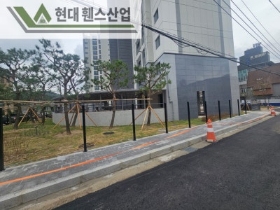 남양주 휀스 펜스 울타리 - 남양주시 진전읍에 위치한 신축 아파트 단지 경계에 베이직 A형휀스를 시공한 현장을 소개합니다.