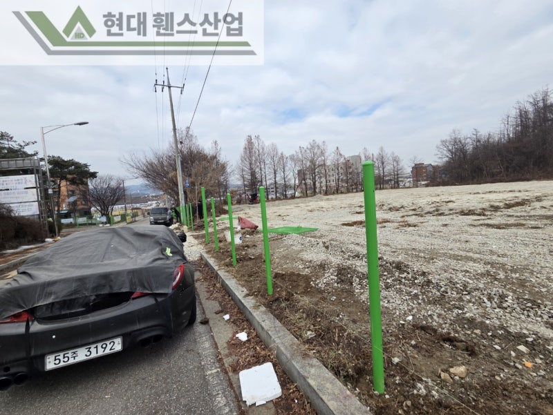 평택휀스 펜스 울타리 - 저번주에 이어 평택 렌터카 회사 부지 경계에 추가로 메쉬휀스를 시공한 현장을 소개합니다. 평택휀스 펜스 울타리 - 저번주에 이어 평택 렌터카 회사 부지 경계에 추가로 메쉬휀스를 시공한 현장을 소개합니다.