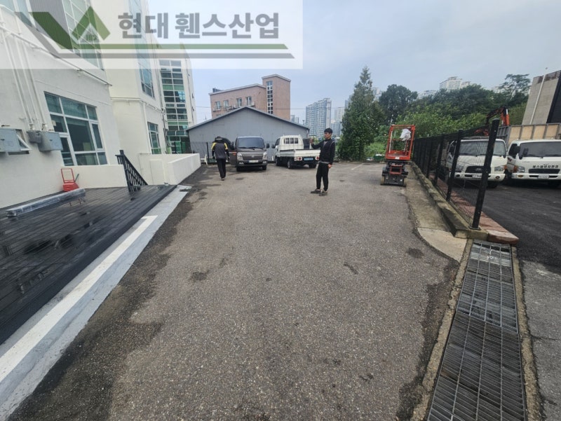 성남휀스 펜스 울타리 - 성남시 수정구에 위치한 영어 유치원에 메쉬휀스 4.0m(2.0+2.0)*2단 휀스를 시공한 현장을 소개합니다.