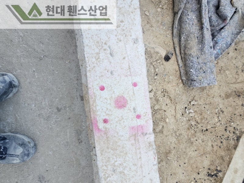 가평휀스 펜스 울타리 - 가평군 가평읍에 위치한 신축 사무실부지 경계에 메쉬휀스를 시공한 현장을 소개합니다. 가평휀스 펜스 울타리 - 가평군 가평읍에 위치한 신축 사무실부지 경계에 메쉬휀스를 시공한 현장을 소개합니다.