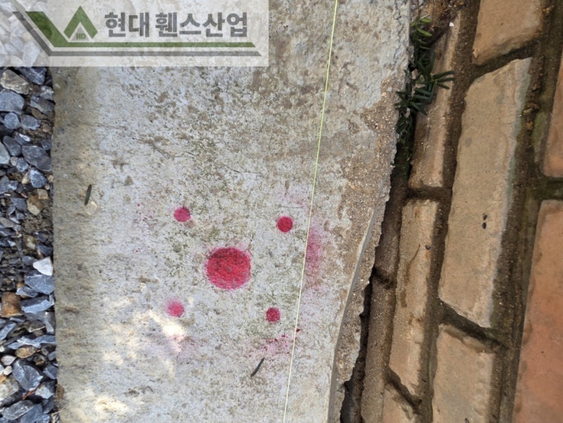평택휀스 펜스 울타리 - 평택시 비전동에 위치한 신축 주택 경계에 추락방지용 메쉬휀스를 시공한 현장을 소개합니다.