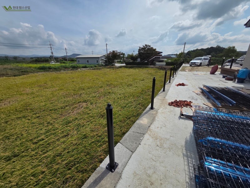 용인휀스 처인구 이동읍 전원주택단지 메쉬휀스 기초 매립형 타입 H1500 시공 설치