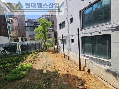 천안휀스 펜스 울타리 - 천안시 성환읍에 위치한 작은 텃밭에 반려견 보호용 메쉬휀스를 설치한 현장을 소개합니다. 천안휀스 펜스 울타리 - 천안시 성환읍에 위치한 작은 텃밭에 반려견 보호용 메쉬휀스를 설치한 현장을 소개합니다.
