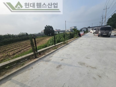 천안휀스 펜스 울타리 - 천안시 성거읍에 위치한 음식점 옥외 주차장에 경계용 메쉬휀스를 설치한 현장을 소개합니다. 천안휀스 펜스 울타리 - 천안시 성거읍에 위치한 음식점 옥외 주차장에 경계용 메쉬휀스를 설치한 현장을 소개합니다.