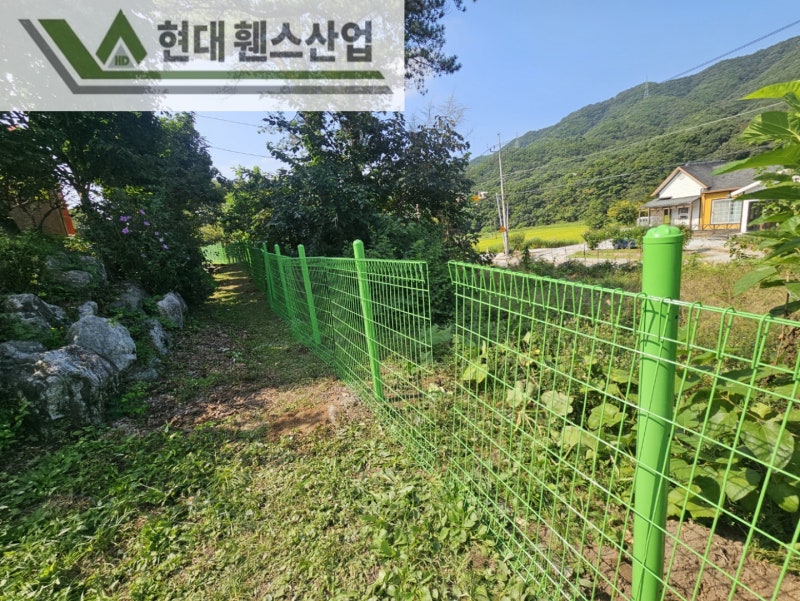 천안휀스 펜스 울타리 - 천안시 목천읍에 있는 작은 초등학교에 경계용 메쉬휀스를 시공한 현장을 소개합니다.