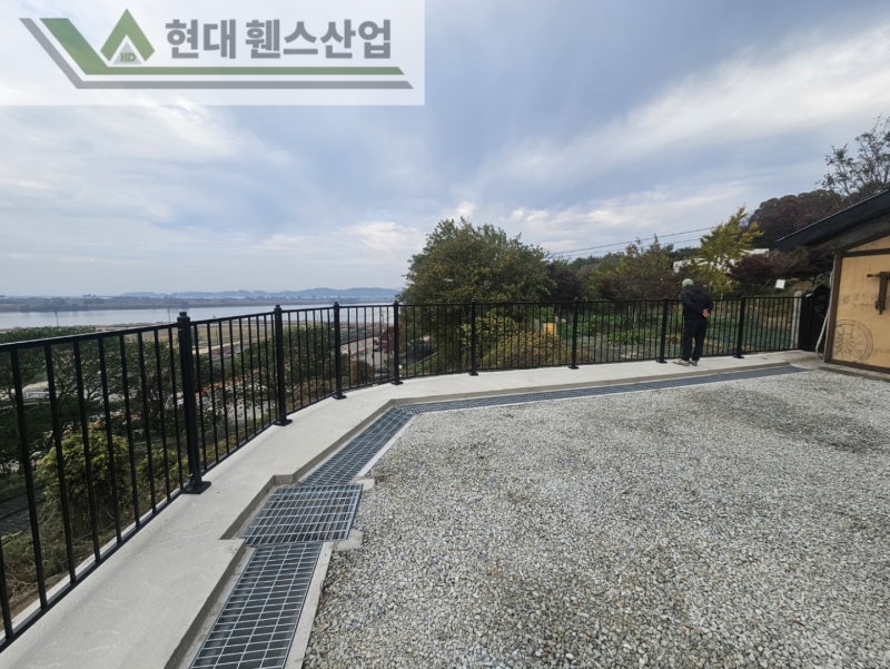 논산휀스 펜스 울타리 - 논산시 양촌면에 위치한 음식점 경계에 추락방지용 베이직 A형휀스를 시공한 현장을 소개합니다.