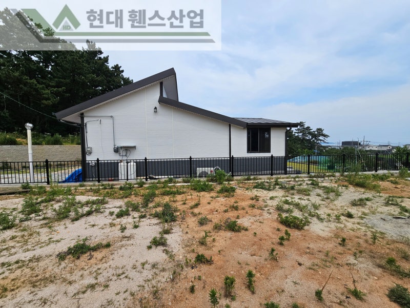 평택휀스 펜스 울타리 - 평택시 칠원동에 위치한 전원주택단지에 베이직휀스를 설치한 현장을 소개합니다.