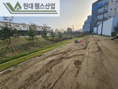 오산휀스 펜스 울타리 - 오산시 초평동에 위치한 나대지 경계에 메쉬휀스를 시공한 현장을 소개합니다.