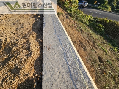 제부도휀스 펜스 울타리 - 제부도에 위치한 전원주택단지 예정지에 경계용 베이직 A형휀스를 시공한 현장을 소개합니다.