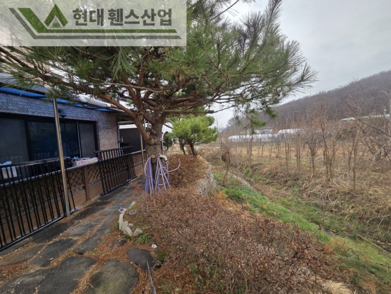예산휀스 펜스 울타리 - 예산군 덕산면에 위치한 전원주택 경계에 베이직A형휀스를 시공한 현장을 소개합니다.