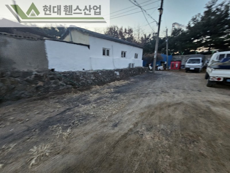 평택휀스 펜스 울타리 - 평택시 청북읍에 위치한 대지 경계에 경계용 메쉬휀스를 시공한 현장을 소개합니다.