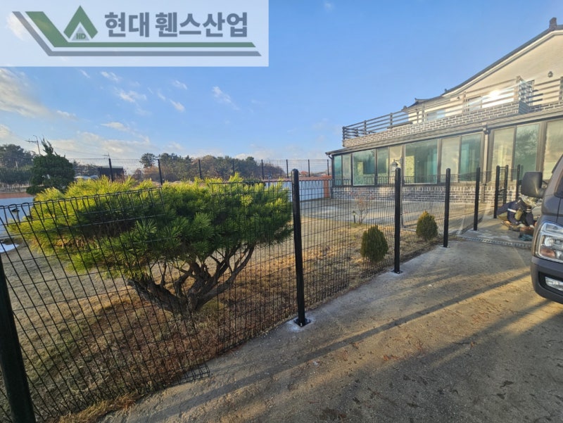 제부도휀스 펜스 울타리 - 제부도에 위치한 독채 펜션에 휀스를 이용해서 강아지울타리를 만든 현장을 소개합니다. 제부도휀스 펜스 울타리 - 제부도에 위치한 독채 펜션에 휀스를 이용해서 강아지울타리를 만든 현장을 소개합니다.