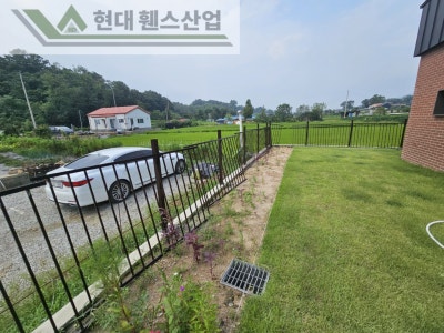 안산휀스 펜스 울타리 - 안산시 단원구 대부도 전원주택 현장에 아름다운 베이직휀스를 설치한 현장을 소개합니다. 안산휀스 펜스 울타리 - 안산시 단원구 대부도 전원주택 현장에 아름다운 베이직휀스를 설치한 현장을 소개합니다.