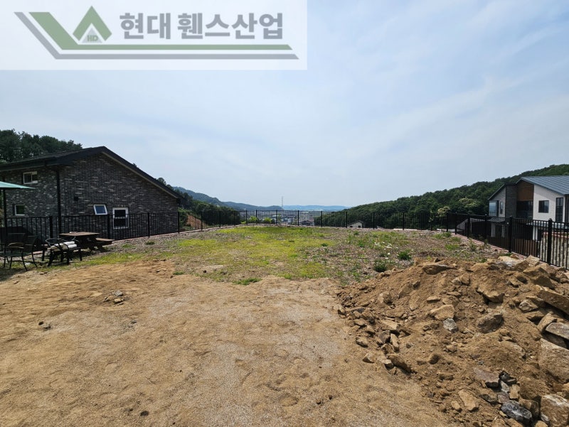 아산휀스 펜스 울타리 - 아산시 선장면에 위치한 경치가 아름다운 전원주택에 베이직휀스를 설치한 현장을 소개합니다. 아산휀스 펜스 울타리 - 아산시 선장면에 위치한 경치가 아름다운 전원주택에 베이직휀스를 설치한 현장을 소개합니다.