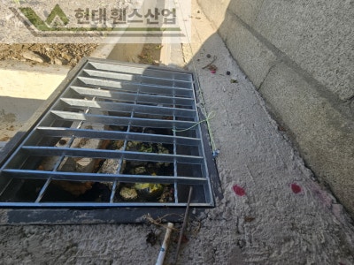 화성휀스 펜스 울타리 - 화성시 전곡항 부근 펜션단지에 경계용 메쉬휀스를 설치한 현장을 소개합니다. 화성휀스 펜스 울타리 - 화성시 전곡항 부근 펜션단지에 경계용 메쉬휀스를 설치한 현장을 소개합니다.