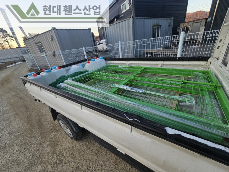 아산휀스 펜스 울타리 - 아산시 영인면에 위치한 나대지에 경계용 메쉬휀스를 시공한 현장을 소개합니다. 아산휀스 펜스 울타리 - 아산시 영인면에 위치한 나대지에 경계용 메쉬휀스를 시공한 현장을 소개합니다.