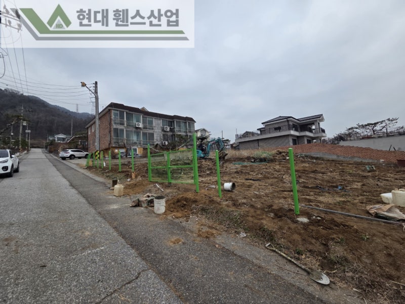 아산휀스 펜스 울타리 - 아산시 모종동에 위치한 작은 전원주택마을 내에 위치한 작은 밭에 출입방지용 메쉬휀스를 시공한 현장을 소개합니다. 아산휀스 펜스 울타리 - 아산시 모종동에 위치한 작은 전원주택마을 내에 위치한 작은 밭에 출입방지용 메쉬휀스를 시공한 현장을 소개합니다.
