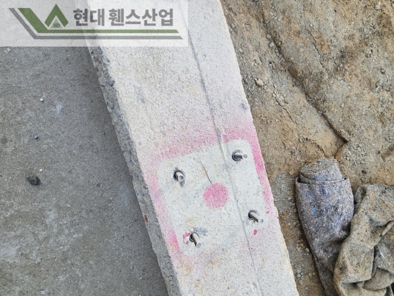 가평휀스 펜스 울타리 - 가평군 가평읍에 위치한 신축 사무실부지 경계에 메쉬휀스를 시공한 현장을 소개합니다. 가평휀스 펜스 울타리 - 가평군 가평읍에 위치한 신축 사무실부지 경계에 메쉬휀스를 시공한 현장을 소개합니다.