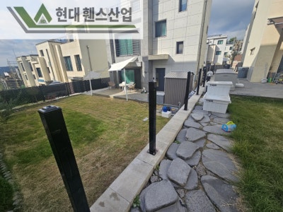 오산휀스 펜스 울타리 - 오산시 양산동에 위치한 전원주택 경계에 베이직 A형휀스를 시공한 현장을 소개합니다.