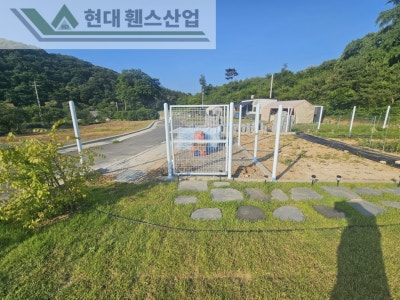 평택휀스 펜스 울타리 - 평택시 송탄동에 위치한 주말 농막에 경계용 메쉬휀스를 설치한 현장을 소개합니다.