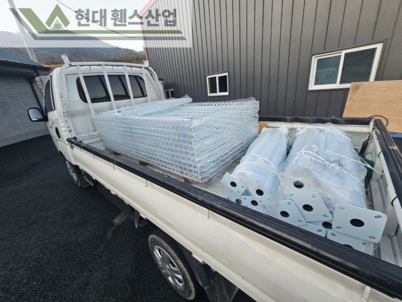 충주휀스 펜스 울타리 - 충주시 교현동에 위치한 주택 경계에 메쉬휀스를 시공한 현장을 소개합니다.