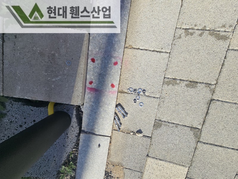 오산휀스 펜스 울타리 - 오산시 양산동에 위치한 전원주택 경계에 베이직 A형휀스를 시공한 현장을 소개합니다.