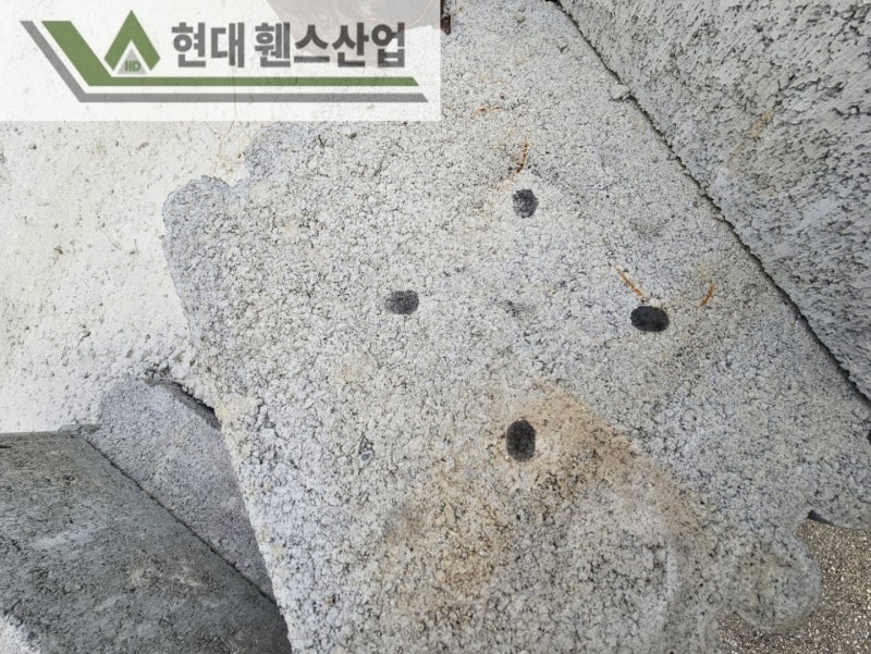 양평휀스 펜스 울타리 - 양평군 서종면에 위치한 신축 전원주택 경계에 베이직A형휀스와 메쉬휀스를 시공한 현장을 소개합니다. 양평휀스 펜스 울타리 - 양평군 서종면에 위치한 신축 전원주택 경계에 베이직A형휀스와 메쉬휀스를 시공한 현장을 소개합니다.
