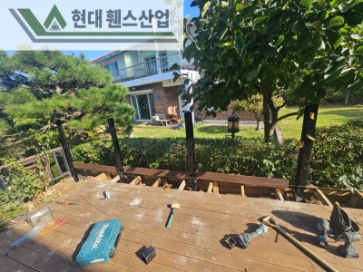 평택 휀스 펜스 울타리 - 평택시 청북읍에 위치한 전원주택에 합성목재 가림막휀스를 시공한 현장을 소개합니다. 평택 휀스 펜스 울타리 - 평택시 청북읍에 위치한 전원주택에 합성목재 가림막휀스를 시공한 현장을 소개합니다.