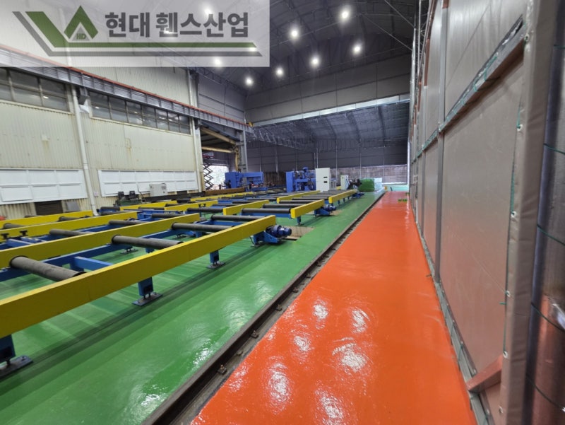 천안휀스 펜스 울타리 - 천안시 풍세면에 위치한 철강 공장 내부에 안전난간용 메쉬휀스를 시공한 현장을 소개합니다.