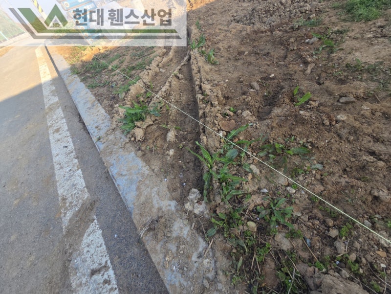 평택휀스 펜스 울타리 - 평택시 칠원동에 위치한 농막에 경계용 메쉬휀스를 시공한 현장을 소개합니다. 평택휀스 펜스 울타리 - 평택시 칠원동에 위치한 농막에 경계용 메쉬휀스를 시공한 현장을 소개합니다.