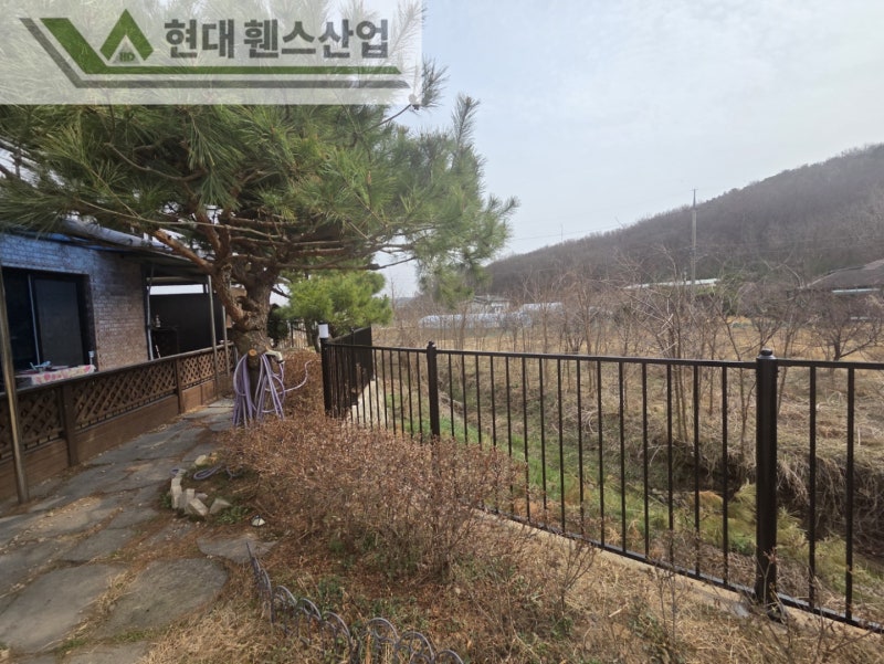 예산휀스 펜스 울타리 - 예산군 덕산면에 위치한 전원주택 경계에 베이직A형휀스를 시공한 현장을 소개합니다.