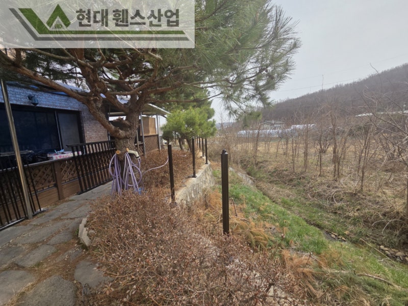 예산휀스 펜스 울타리 - 예산군 덕산면에 위치한 전원주택 경계에 베이직A형휀스를 시공한 현장을 소개합니다.