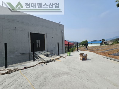 평택휀스 펜스 울타리 - 평택시 유천동에 위치한 신축 교회 건물에 베이직 휀스를 설치한 현장을 소개합니다. 평택휀스 펜스 울타리 - 평택시 유천동에 위치한 신축 교회 건물에 베이직 휀스를 설치한 현장을 소개합니다.