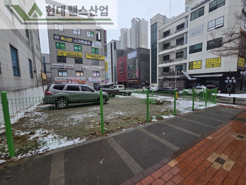 고양휀스 펜스 울타리 - 고양시에 위치한 임시 주차장 부지에 경계용 메쉬휀스를 시공한 현장을 소개합니다.