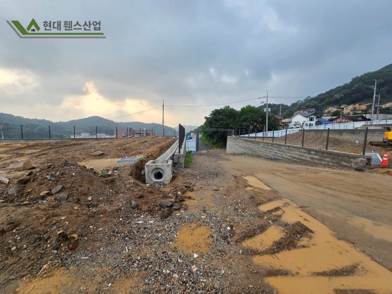 용인휀스 유방동 600M 시공기 뉴-메쉬 앙카타입 정밀시공 사례 용인휀스 유방동 600M 시공기 뉴-메쉬 앙카타입 정밀시공 사례