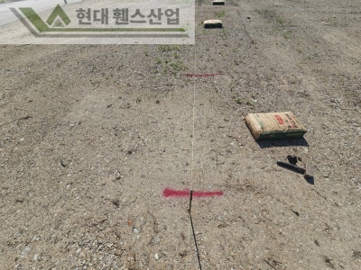 천안휀스 펜스 울타리 - 천안시 동남구에 위치한 산업단지 부지에 경계용 메쉬휀스를 설치한 현장을 소개합니다. 천안휀스 펜스 울타리 - 천안시 동남구에 위치한 산업단지 부지에 경계용 메쉬휀스를 설치한 현장을 소개합니다.